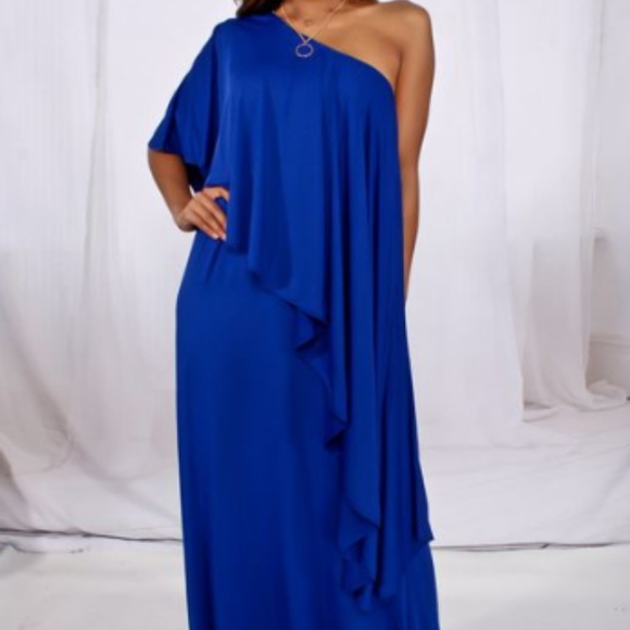 Off Shoulder Maxi Dress - Picture 2 of 5